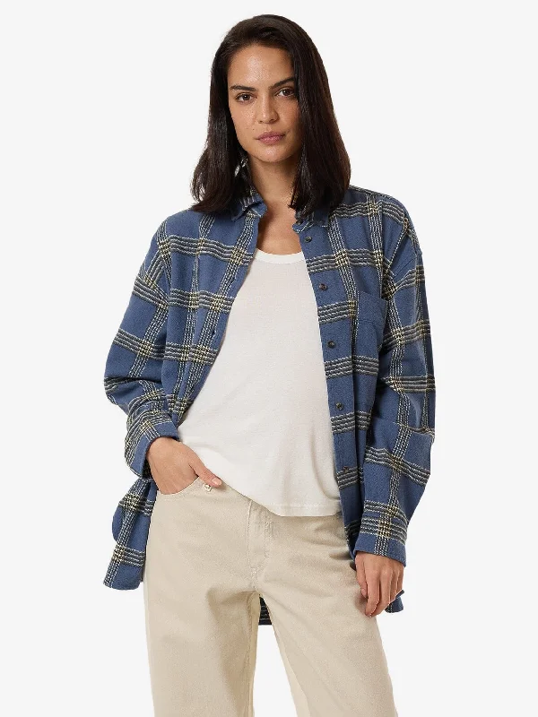 Heavy Times Flannel Shirt - Light Petrol Front Pockets Side Pockets Patch Pockets