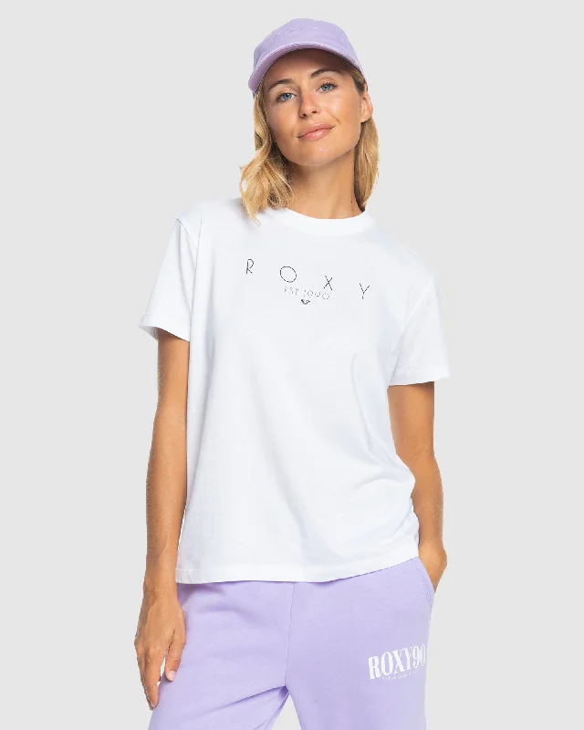 Womens Ocean Road A T-Shirt Iron Safe Non-Iron Wrinkle Free