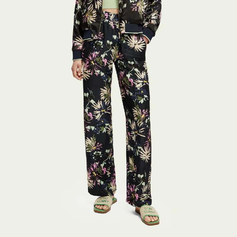 The Gia Mid-Rise Wide-Leg Printed Trousers (Aster Black) Trousers New Arrival