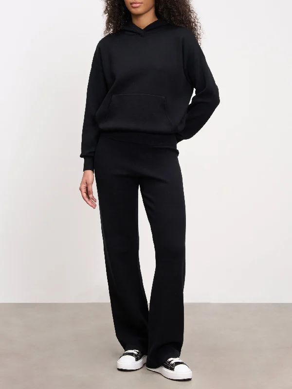 Womens Chunky Knitted Trouser in Black Trousers Cargo pockets