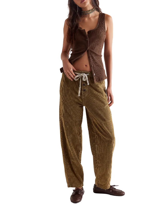 Roscoe Cord Pull On Trousers in Bermuda Trousers Seasonal Trendy