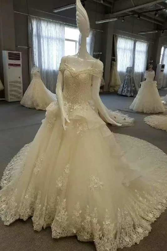 New Arrival Gorgeous Wedding Dresses Royal Train Lace Up A-Line Tulle Tunics Long Elegant