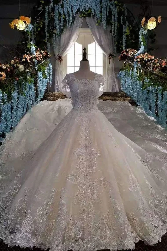 New Arrival Short Sleeves Wedding Dresses With Appliques And Sequins Lace Up Tulle Tunics Stylish modern
